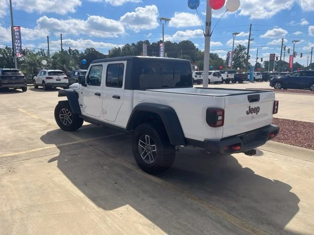 Used 2026 White Jeep Mojave image 2