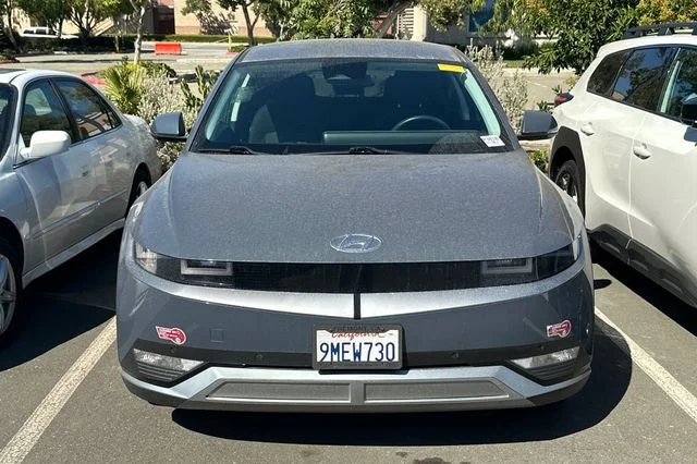 Used 2024 Green Hyundai SEL image 3