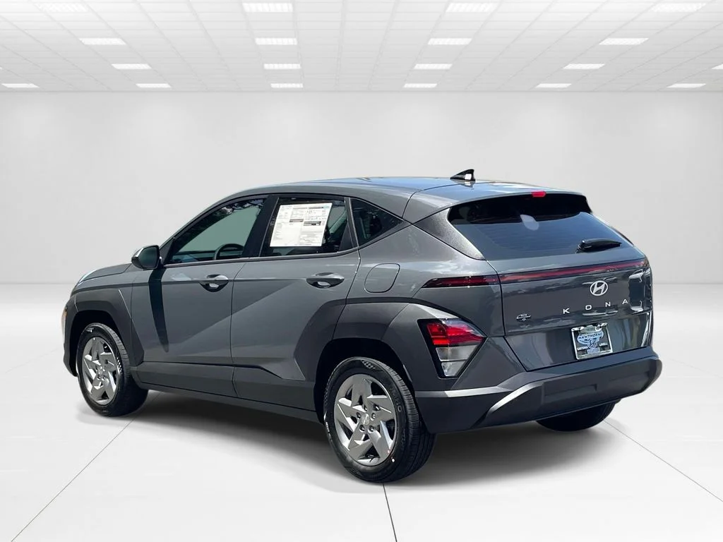 New 2026 Gray Hyundai SE image 4