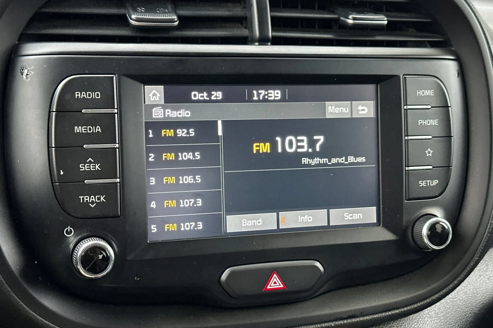 Used 2020 Black Kia LX image 18