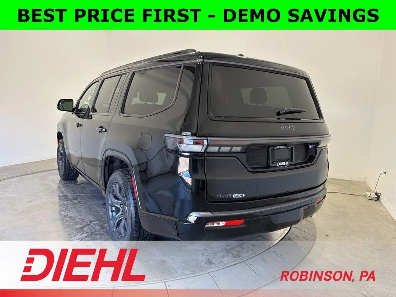 New 2026 High Gloss Black Exterior Paint Jeep Limited Altitude image 5