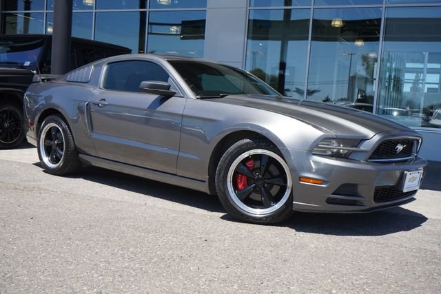 Used 2014 Gray Ford V6 image 1