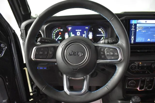 Used 2024 Black Jeep High Altitude 4xe image 15
