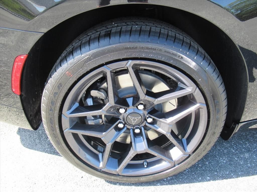New 2026 Diamond Black Crystal Pearlcoat Dodge R/T image 8