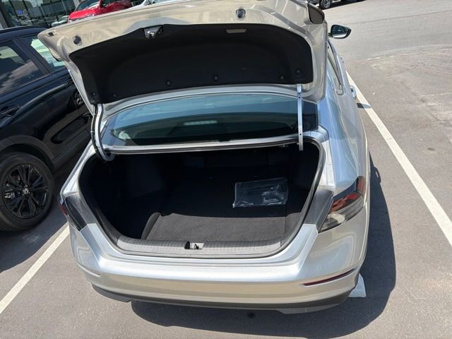 Certified Used 2025 Solar Silver Metallic Honda 1.5T LX image 9