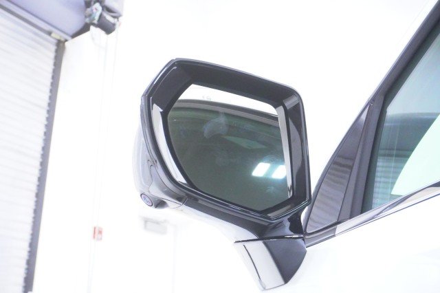 2027 Chevrolet Tahoe LS - Photo 13