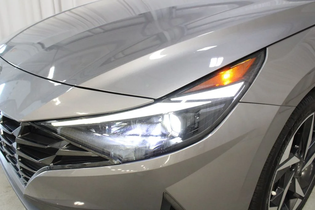 Used 2023  Hyundai Limited image 33