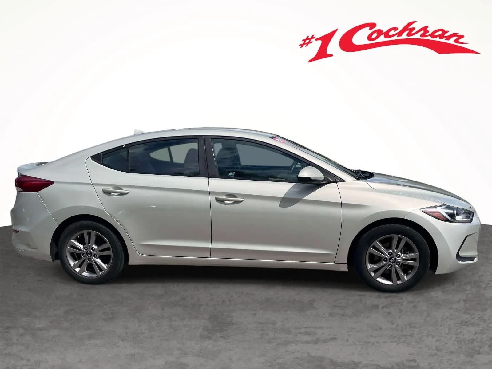Used 2017 Mineral Beige Pearl Hyundai SE image 6