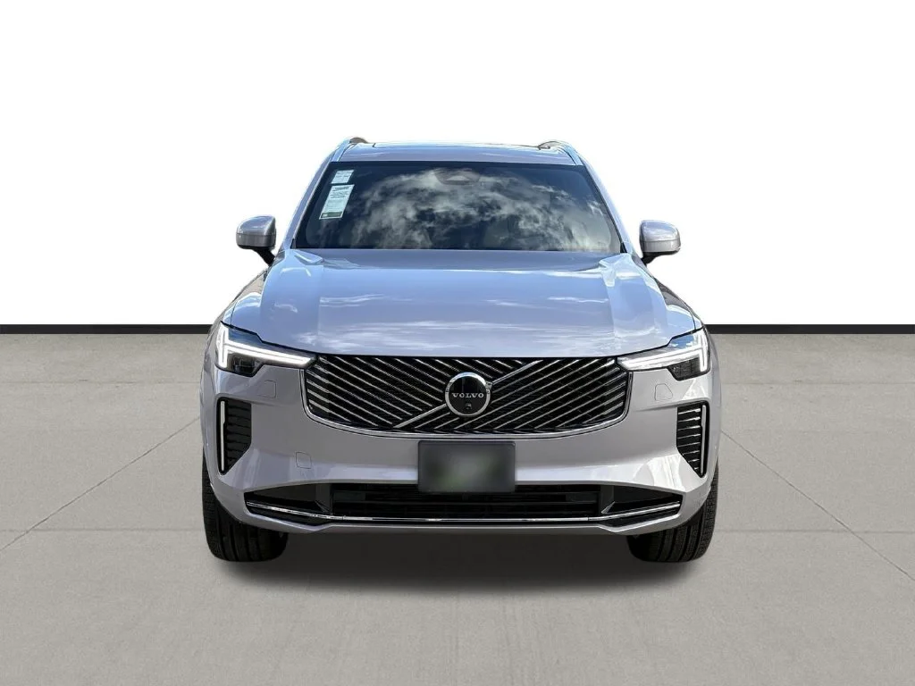 New 2026 Aurora Silver Volvo Plus image 2