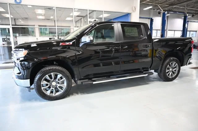2026 Chevrolet Silverado 1500 LT - Photo 10