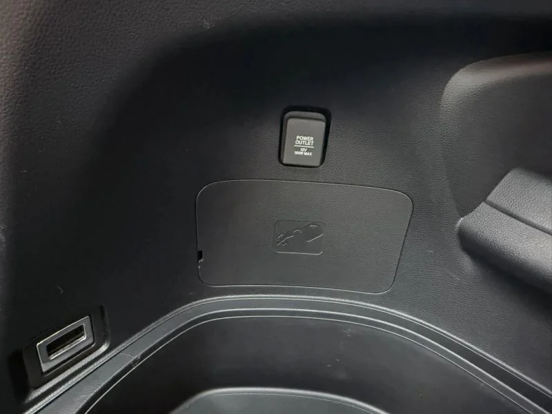 Used 2020  Honda EX-L Sport Utility 4D image 25