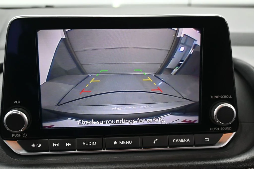 Used 2025 Gray Nissan SV image 18