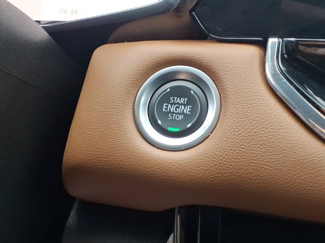 Used 2024 Summit White GMC AT4 image 11