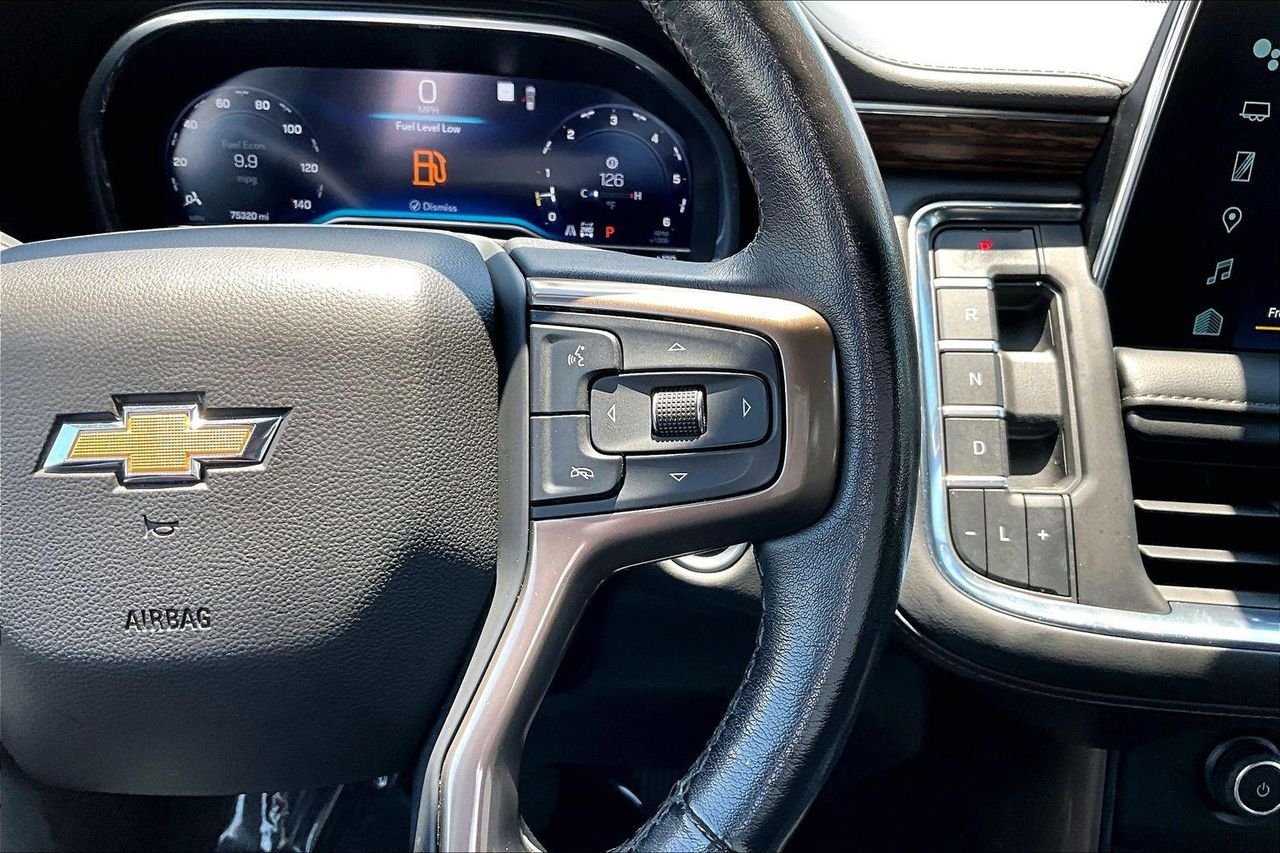 Used 2023 Iridescent Pearl Tricoat Chevrolet 4WD High Country image 14
