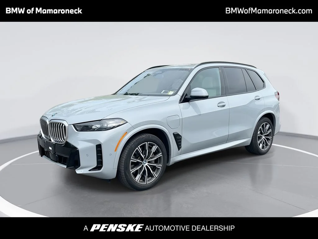 2024 BMW X5 xDrive50e's photo