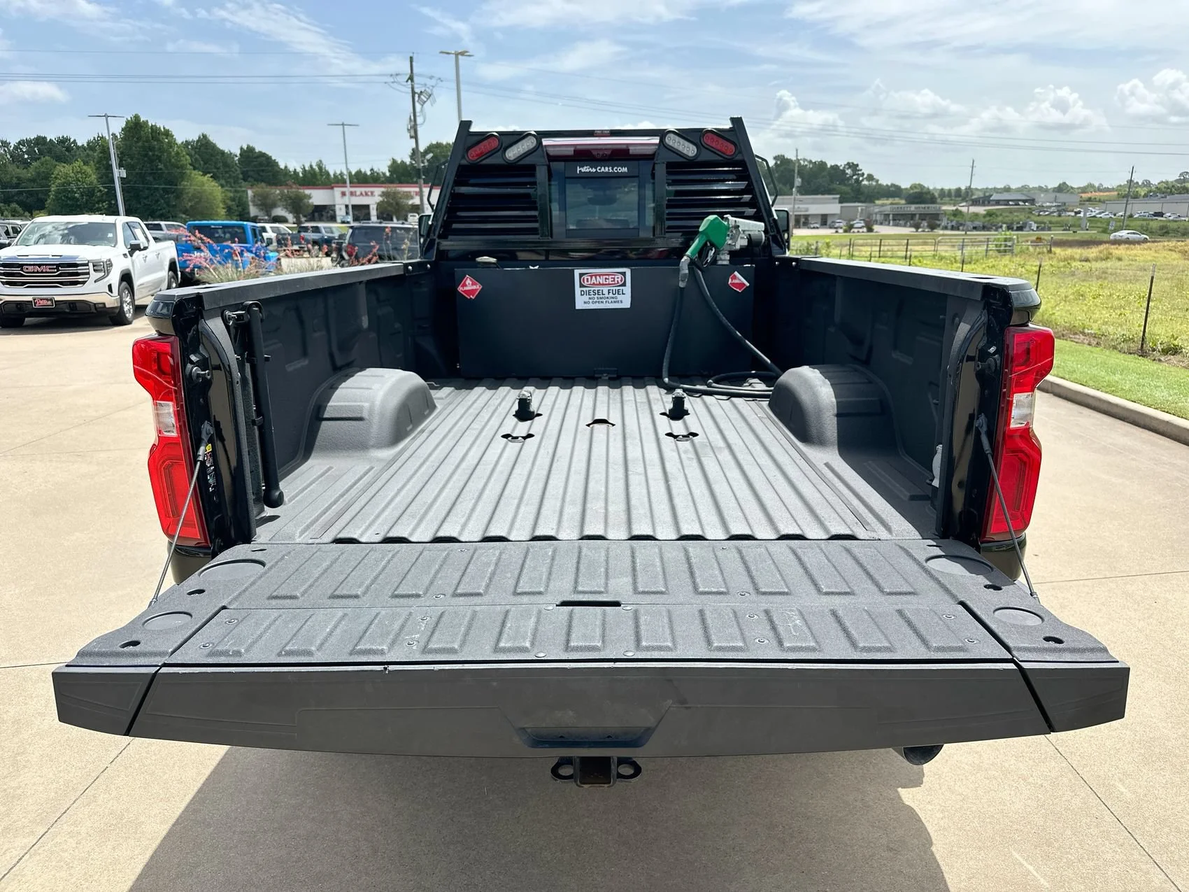 Used 2024 Black Chevrolet High Country image 24