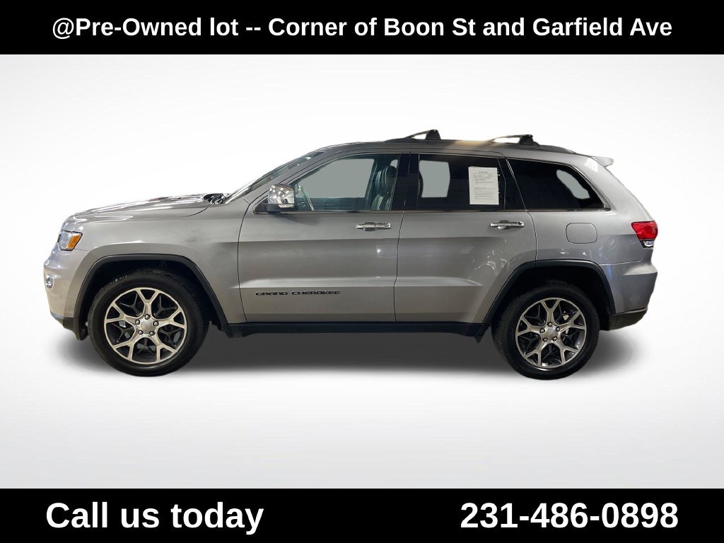 Used 2019 Silver Jeep Limited image 2