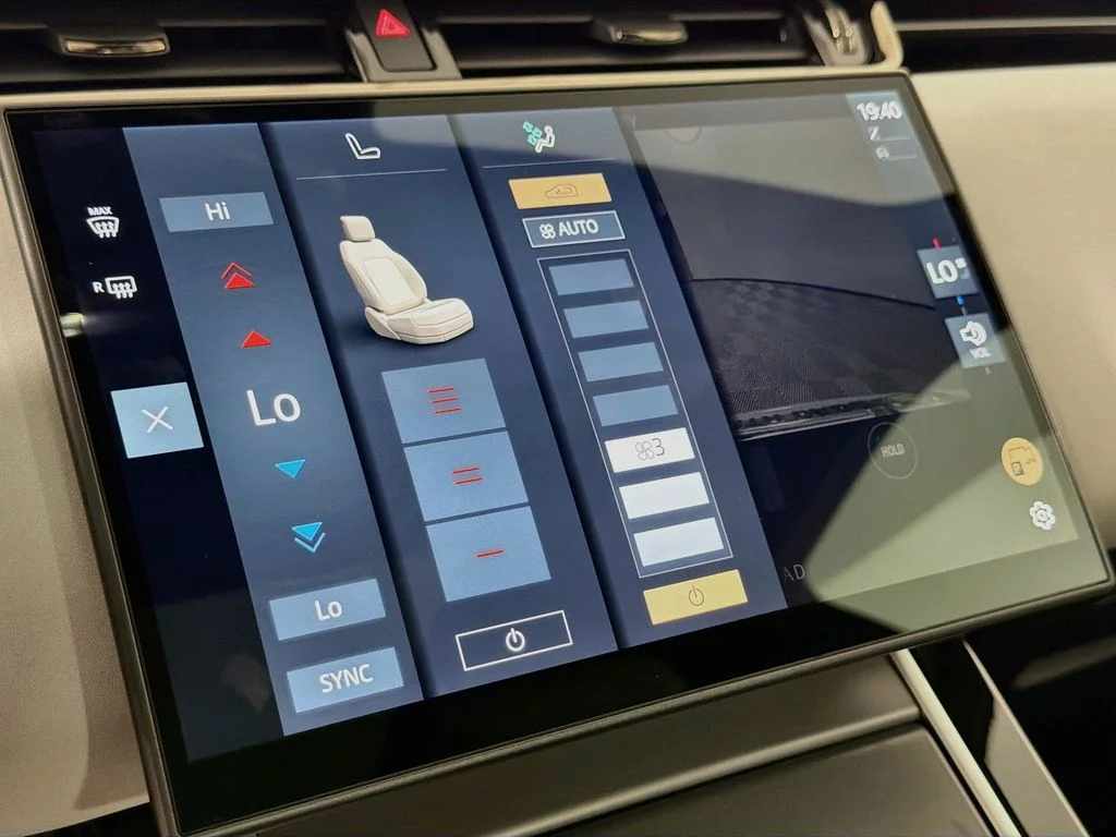 New 2026 Arroios Grey Land Rover S image 16