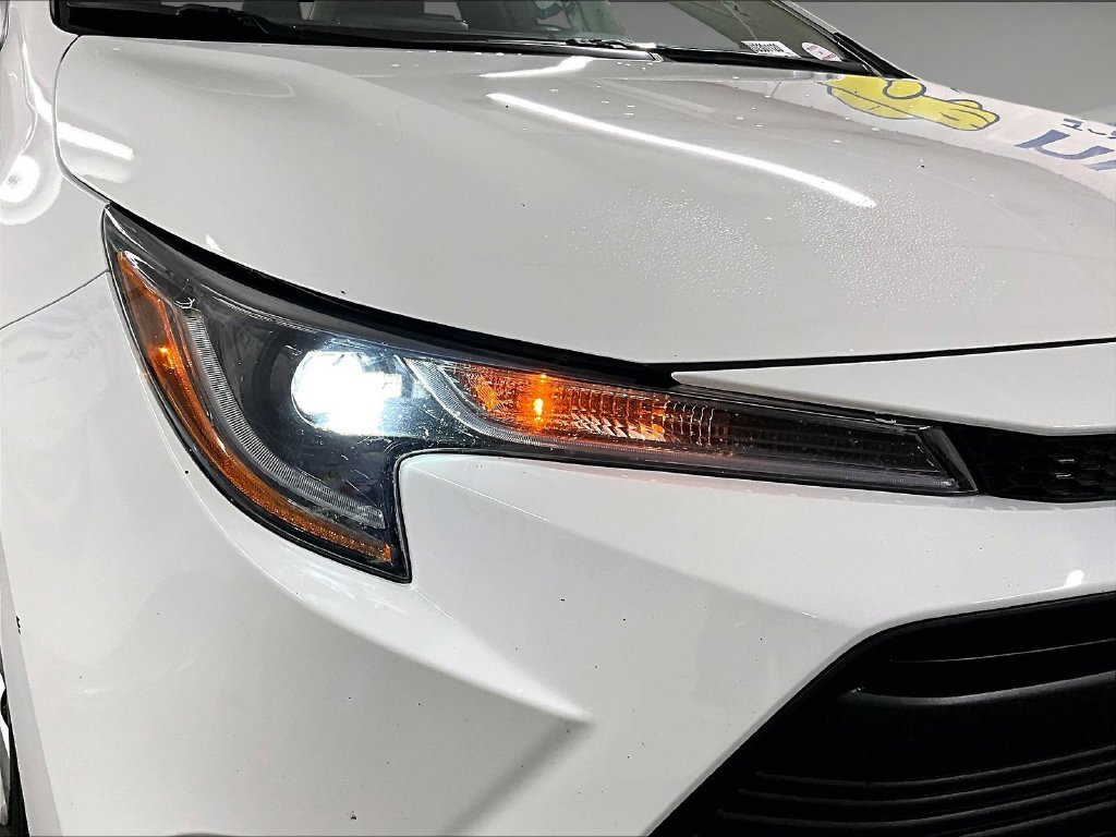 Used 2024 White Toyota LE image 30