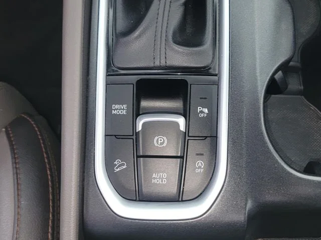 Certified Used 2019 Silver Hyundai Limited image 28