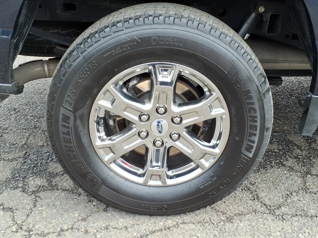 Used 2023 Blue Ford XLT image 8
