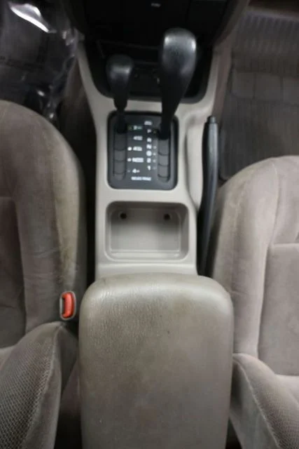 Used 1999 Gray Jeep Laredo image 27