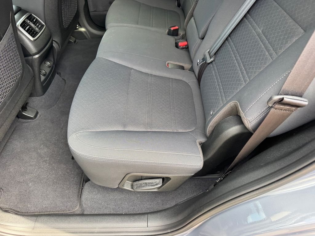 Used 2019 Silver Kia LX image 13