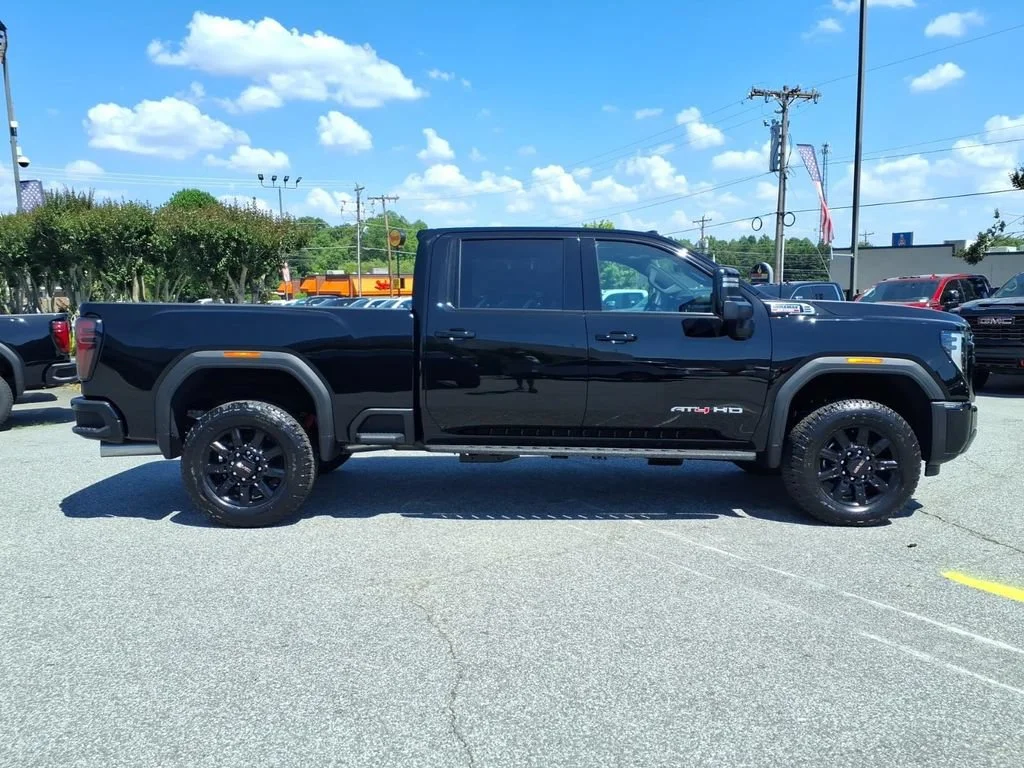 2026 GMC Sierra 2500HD AT4 - Photo 30