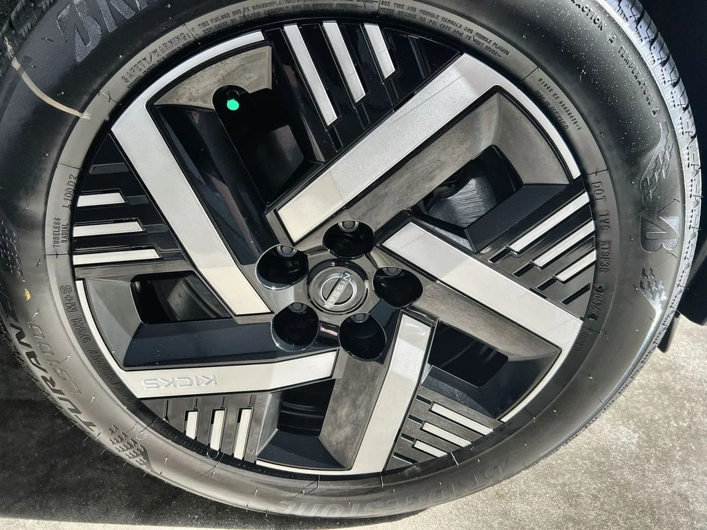 New 2026 Super Black Nissan SV image 18