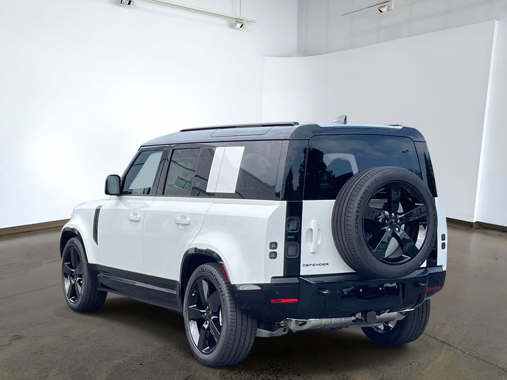 New 2026 Fuji White Land Rover X-Dynamic SE image 6