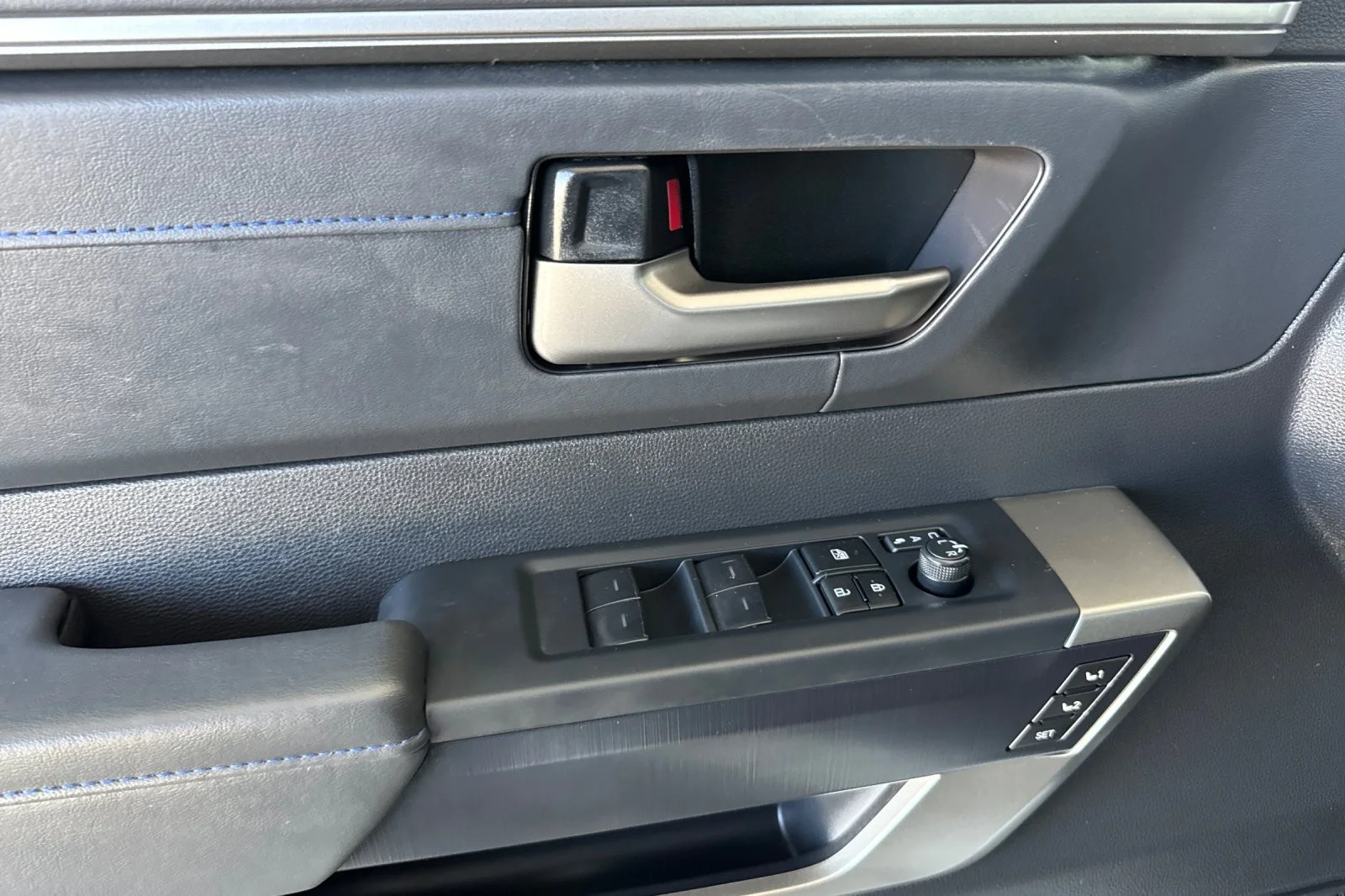 Certified Used 2026 Wind Chill Pearl Toyota Platinum image 10