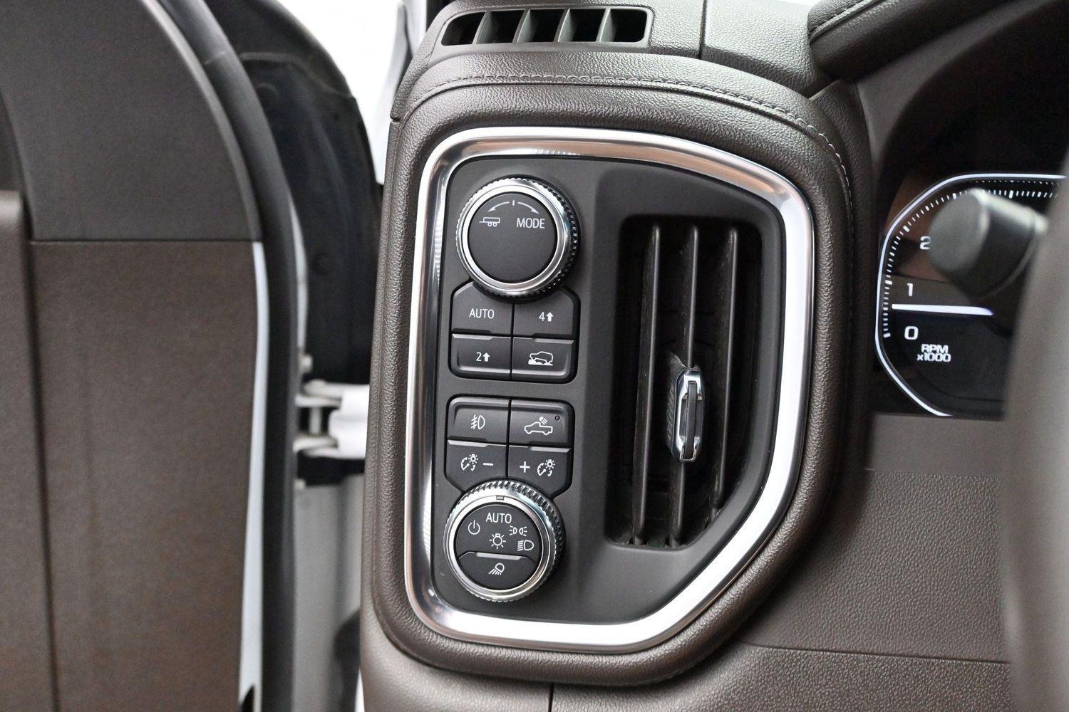Used 2022 Summit White GMC SLT image 29