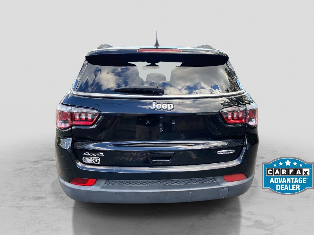 Used 2019 Black Jeep Latitude image 4