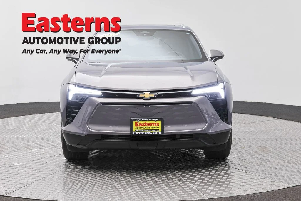 Used 2024 Gray Chevrolet LT image 2