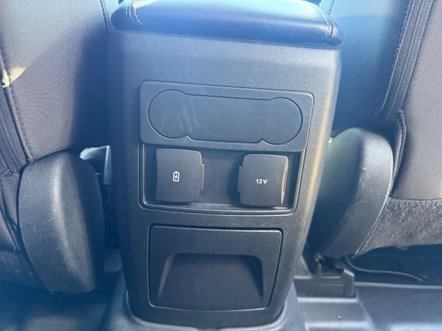 Used 2023 Black Ford XLT image 16