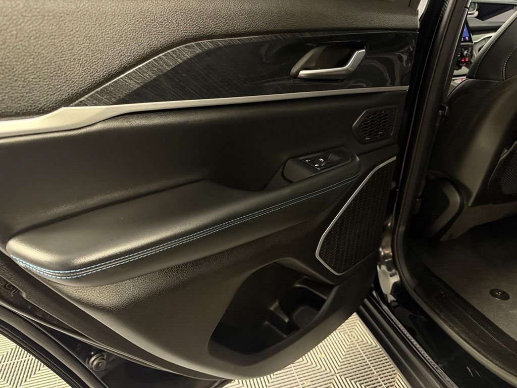 Used 2022 Black Jeep Trailhawk 4xe image 29