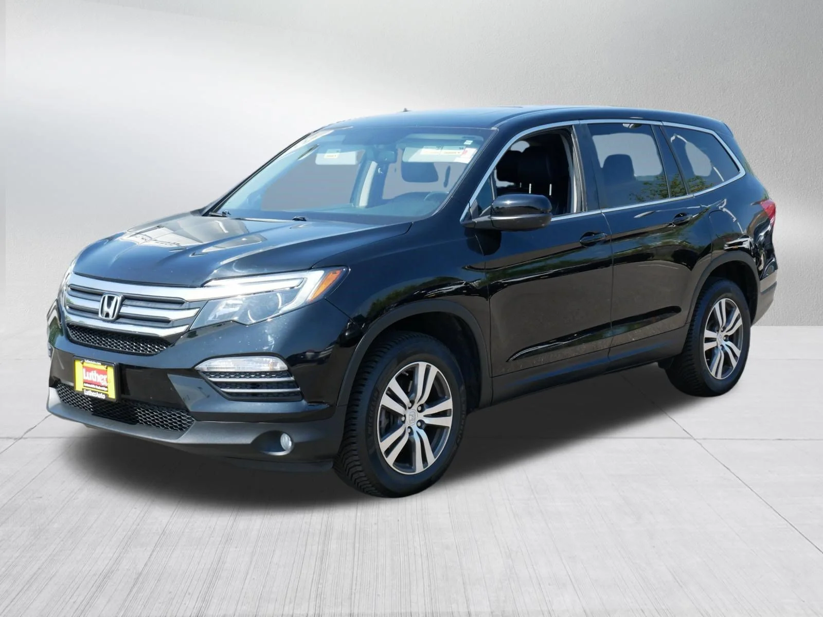 Certified Used 2017 Crystal Black Pearl Honda EX-L image 3