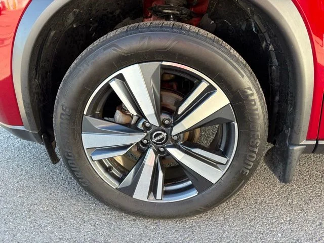 Used 2023 Red Nissan SL image 13