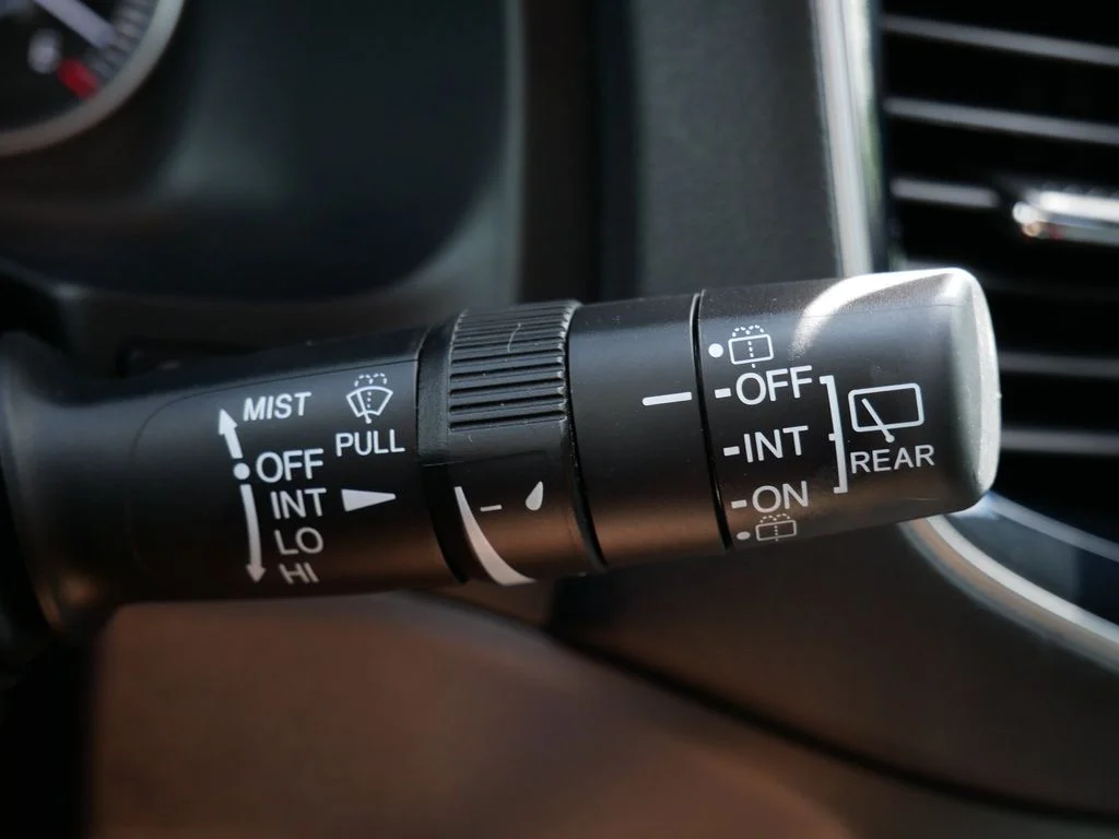 Used 2023  Honda EX-L image 27