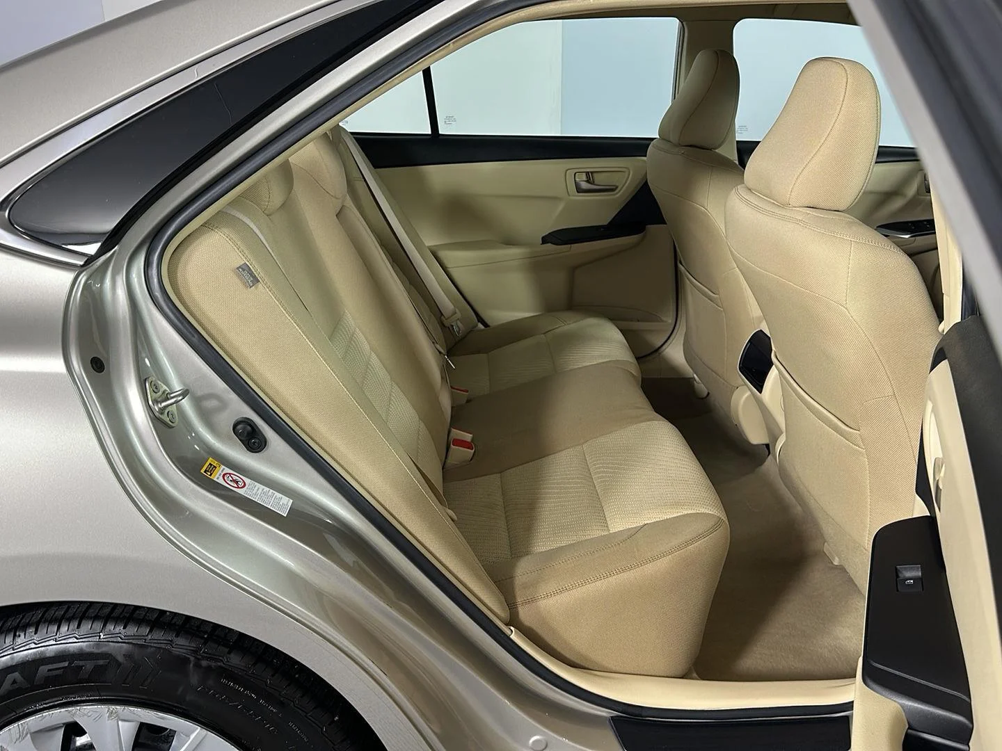 Used 2017 Creme Brulee Mica Toyota LE image 26
