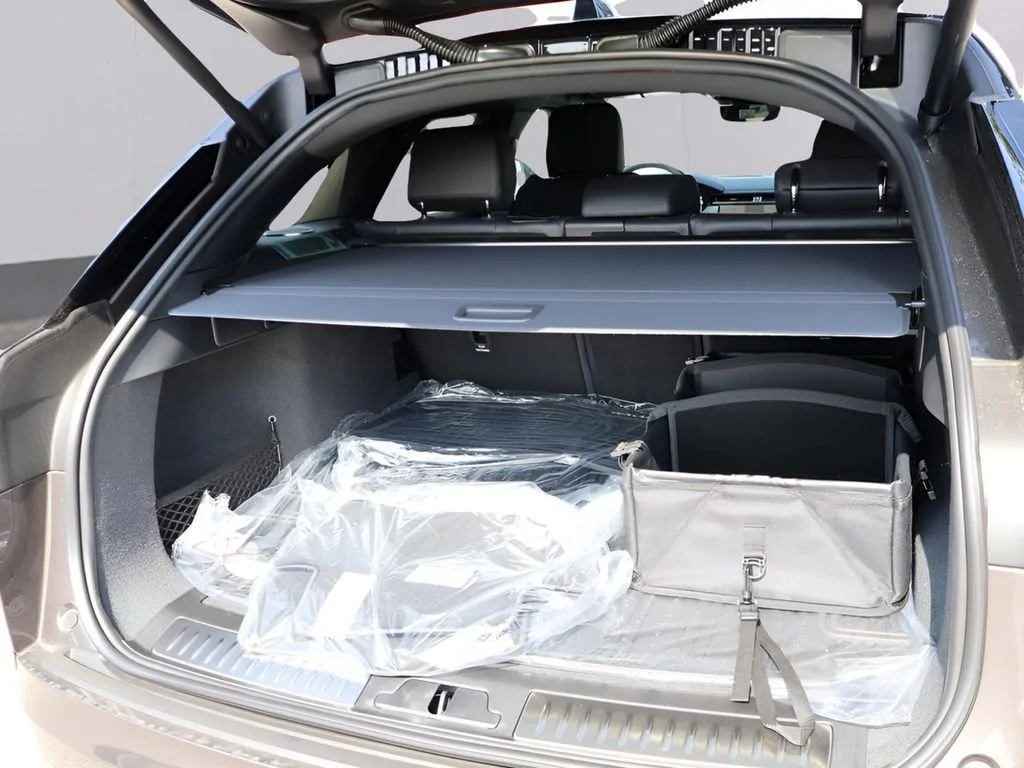 2026 Land Rover Range Rover Velar Dynamic SE - Photo 16