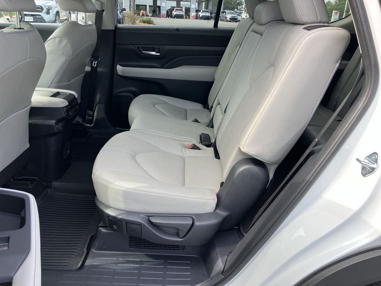 Used 2025 White (Wind Chill Pearl) Toyota Limited image 26