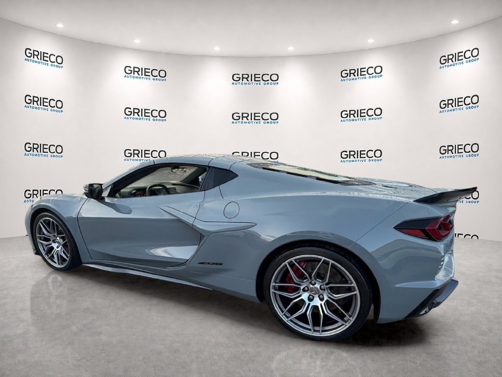 Used 2024 Gray Chevrolet Z06 image 5