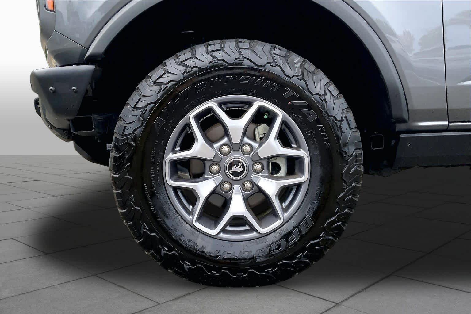 Certified Used 2024 Carbonized Gray Metallic Ford Badlands image 11