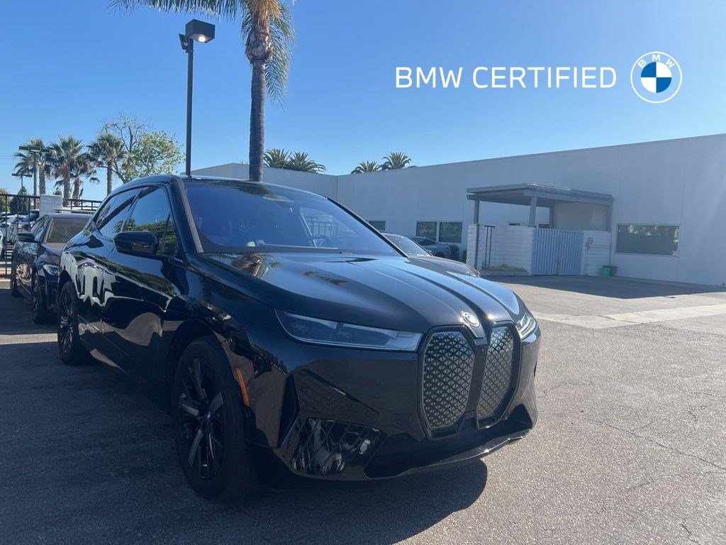 2024 BMW iX xDrive50's photo
