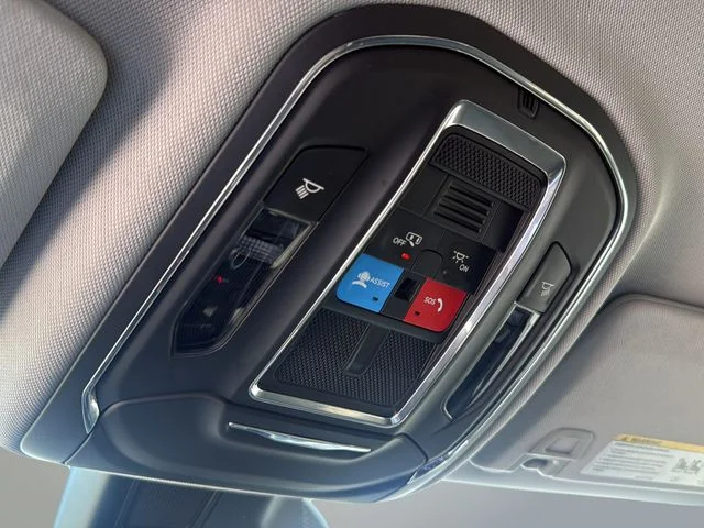 Used 2023 Gray Jeep Laredo image 29