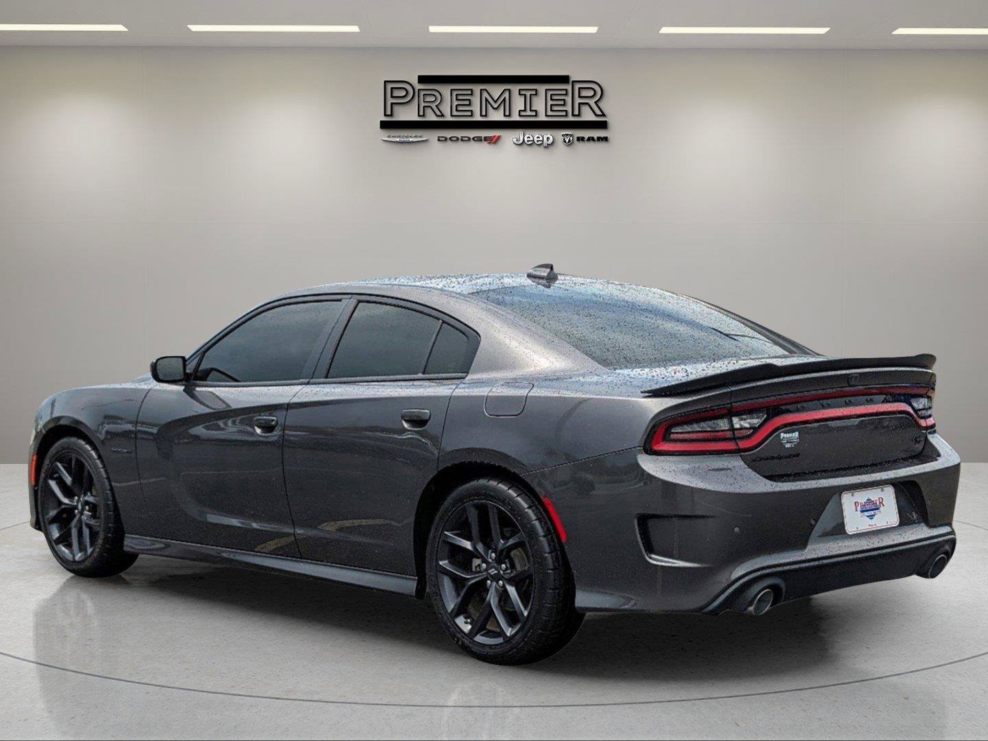 Used 2022 Granite Pearlcoat Dodge R/T image 7