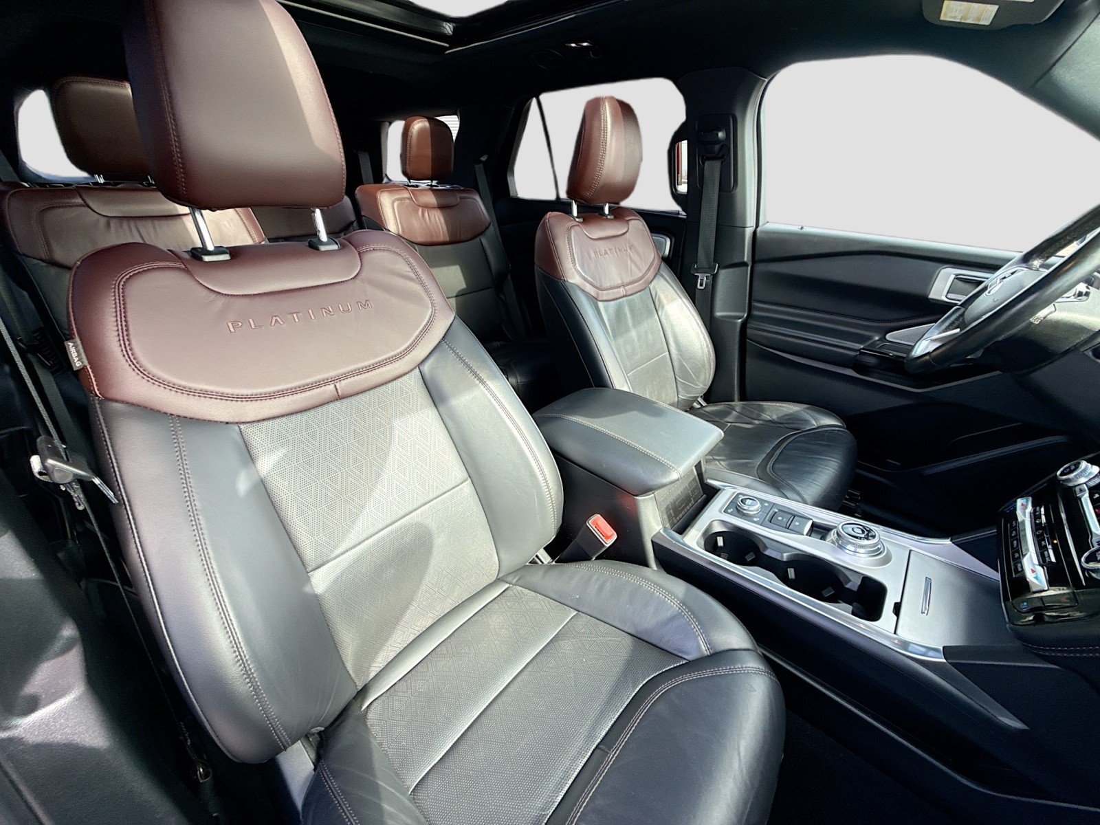 2022 Ford Explorer Platinum - Photo 31