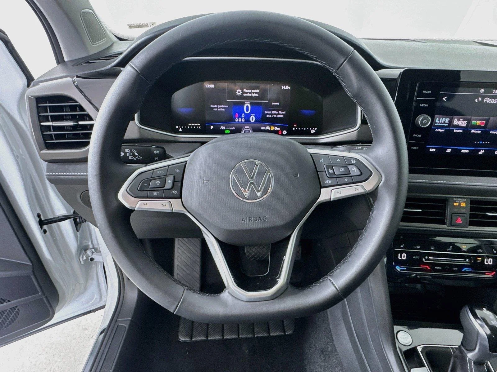 New 2027 Pure White w/Deep Black Roof Volkswagen SE Black image 11
