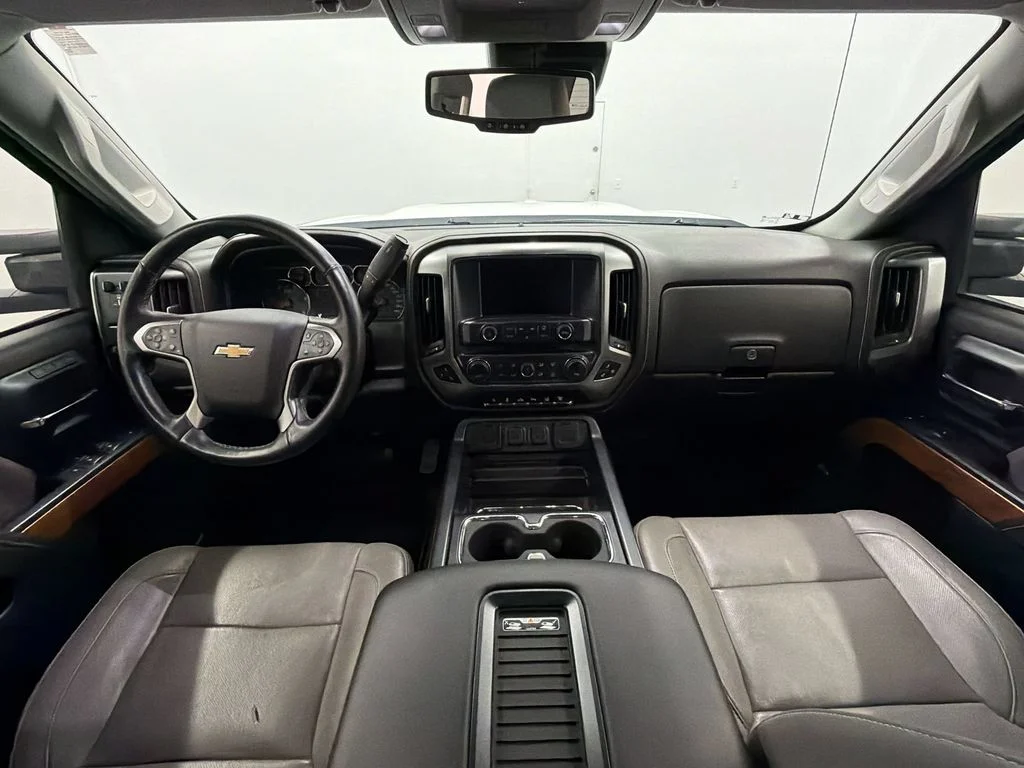 Used 2017 Summit White Chevrolet LTZ image 16